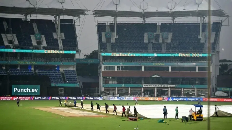 CSK vs SRH pitch and weather report news